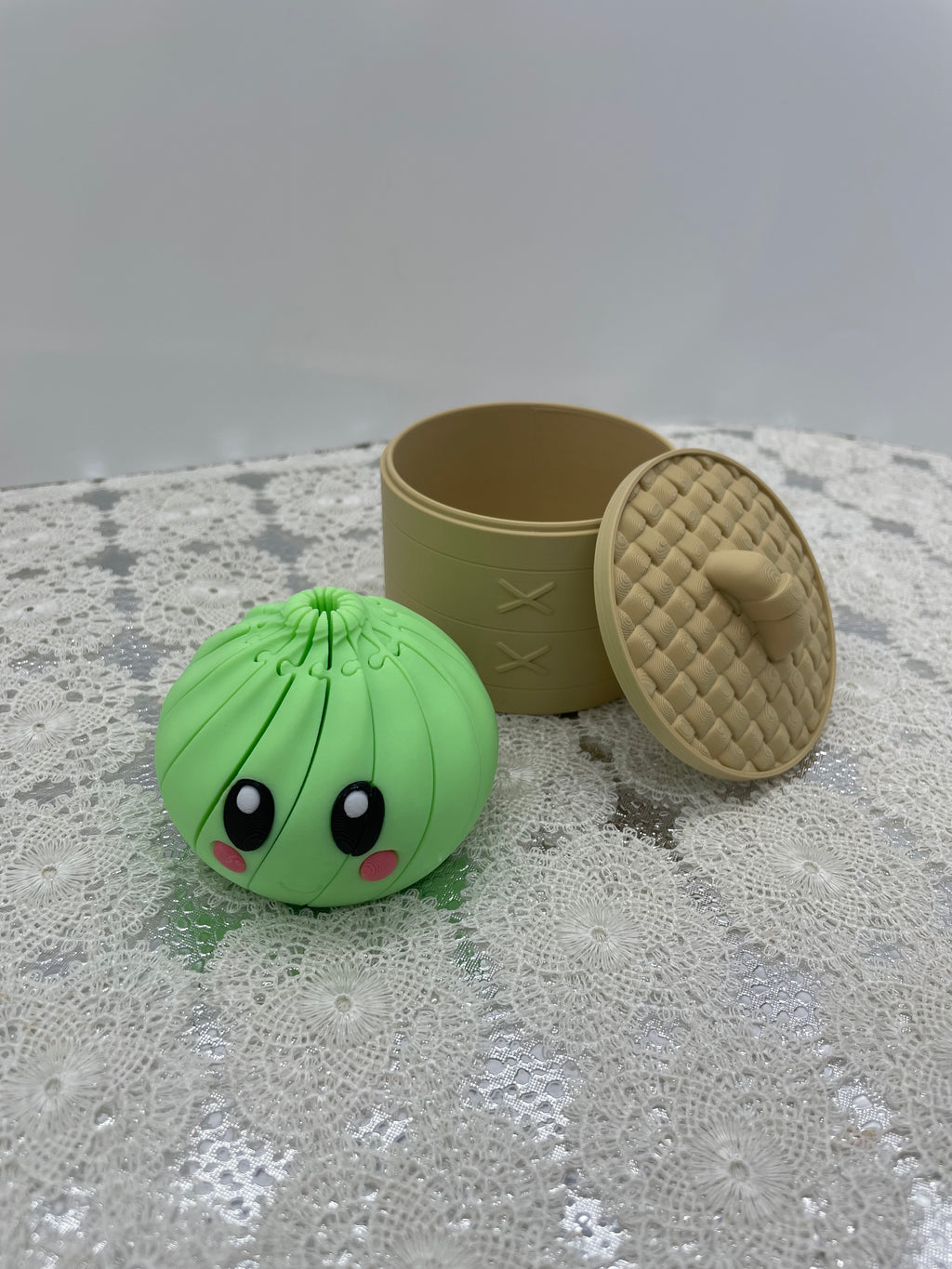 3D printed twist fidget glow in the dark with box