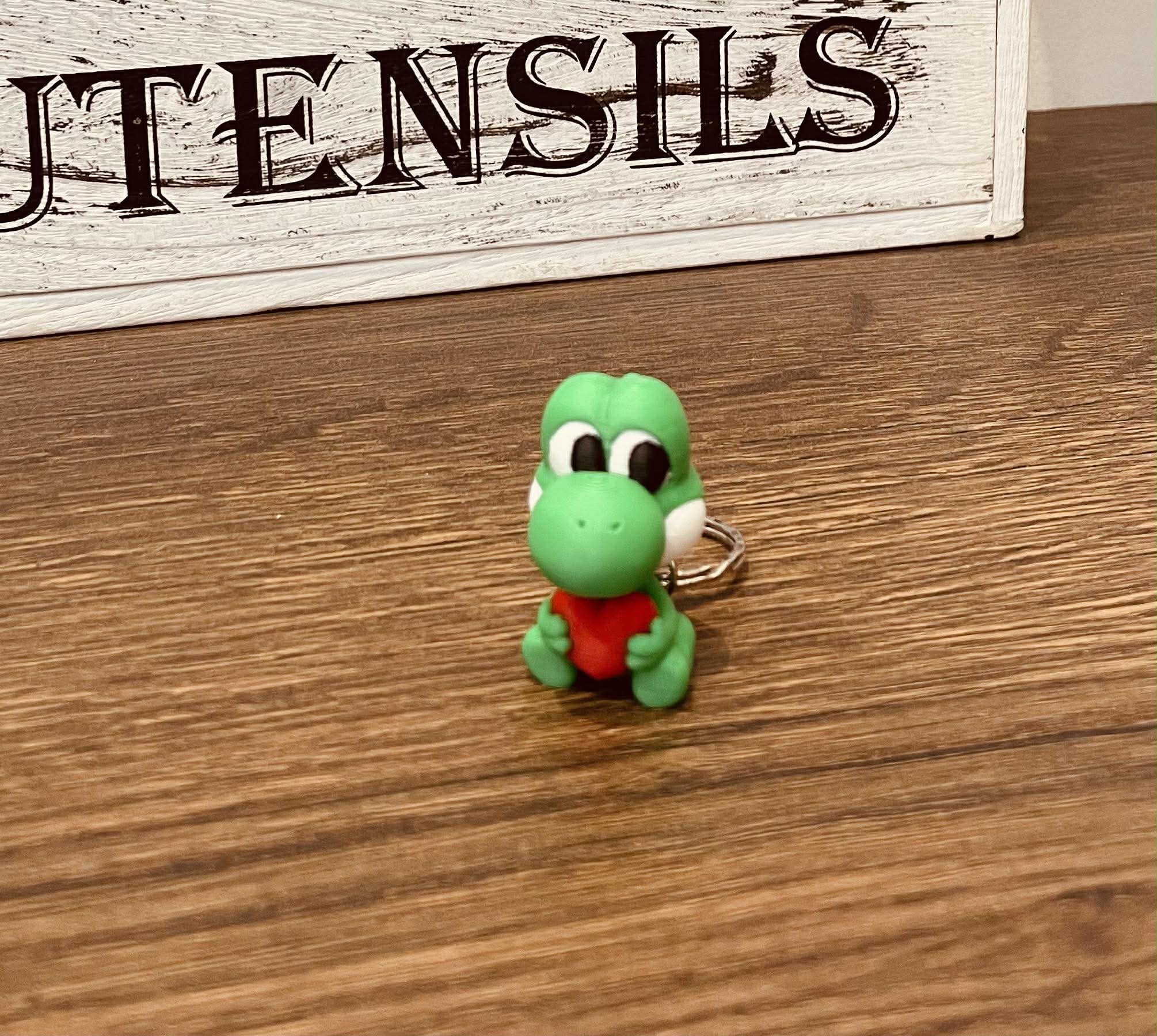 3D Printed Yoshi Keychane With Heart