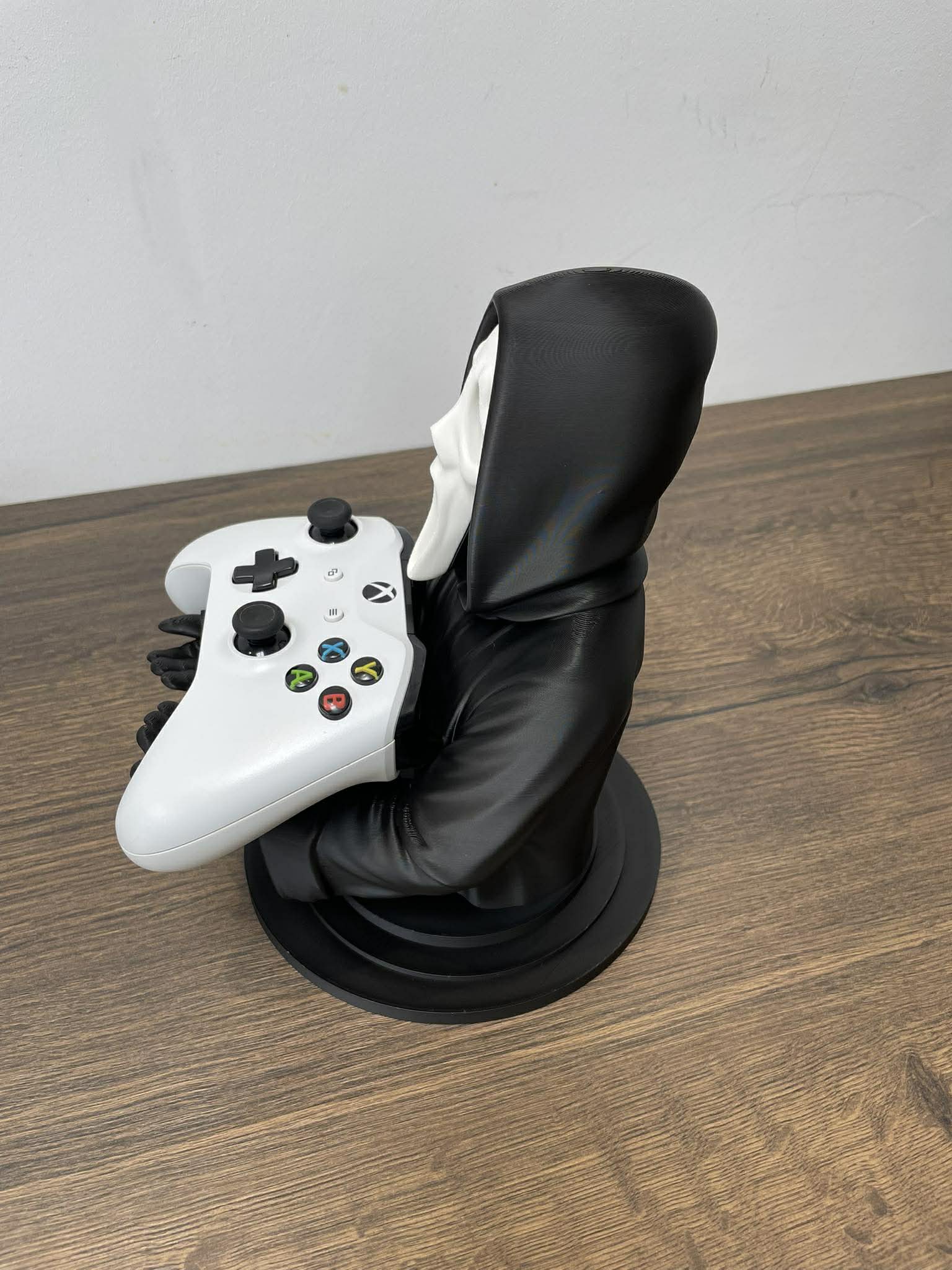 3D Printed Scream Joypad Holder Xbox Playstation