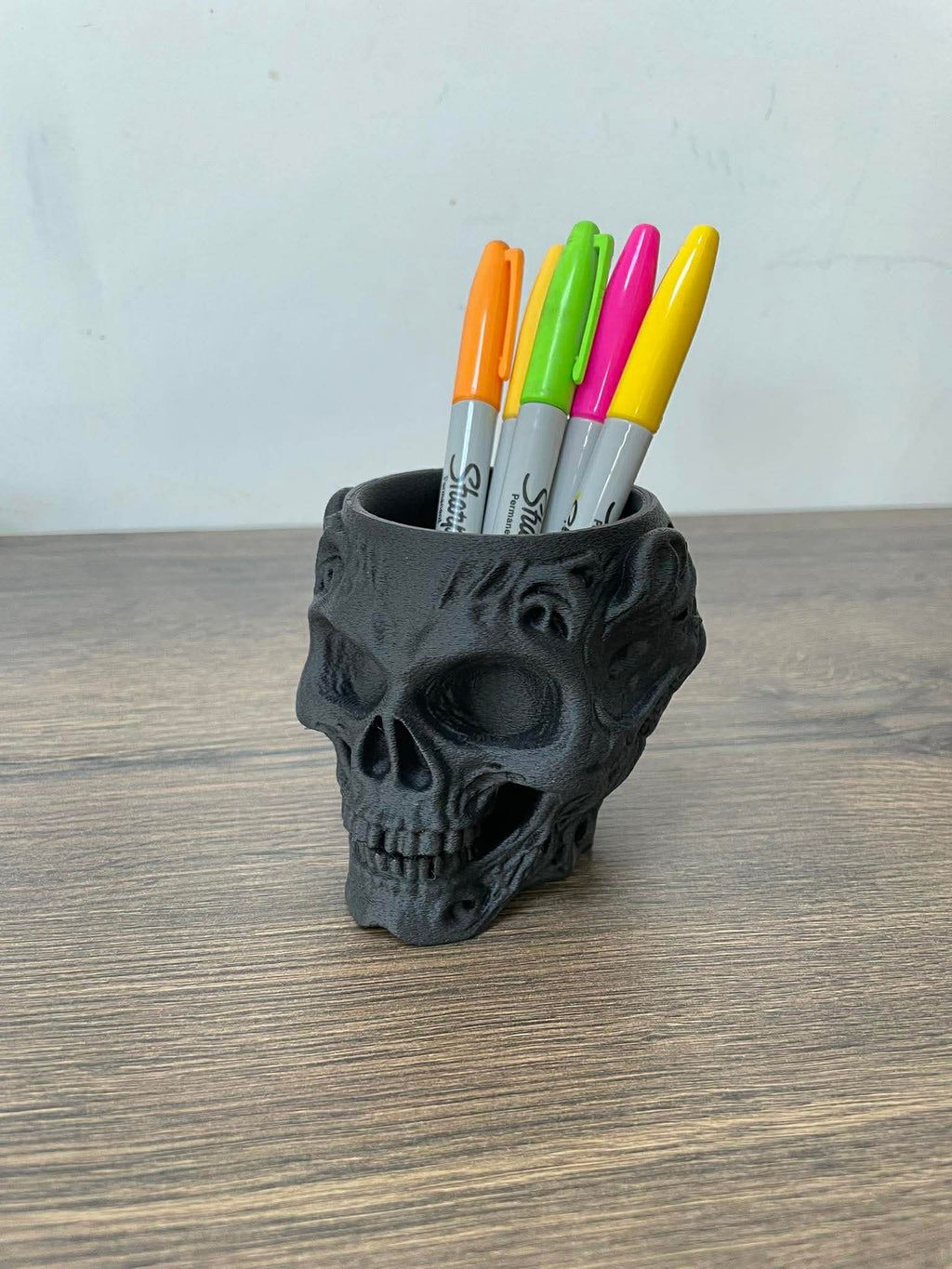 3D Printed Skull Pen Holder
