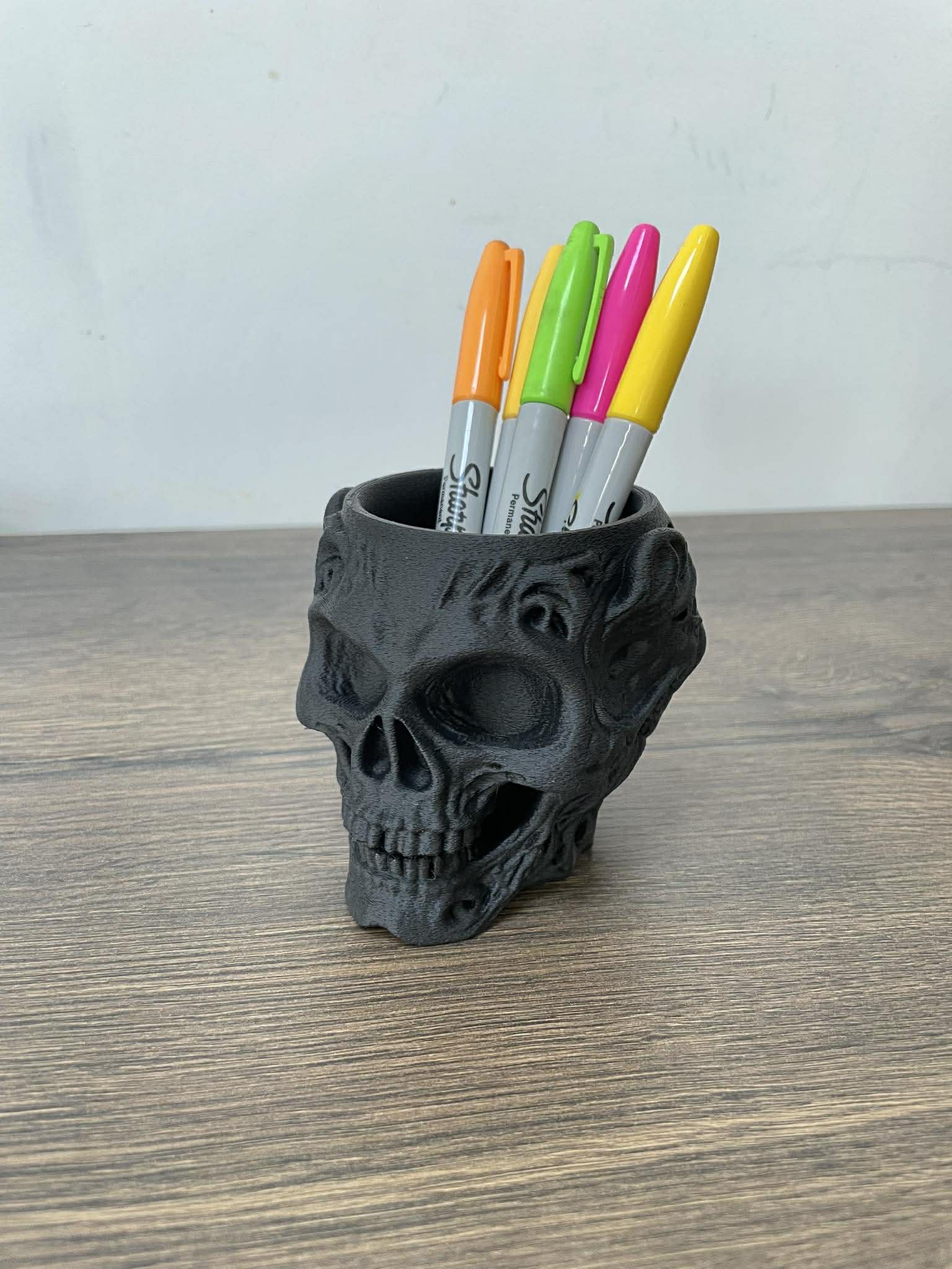 3D Printed Skull Pen Holder