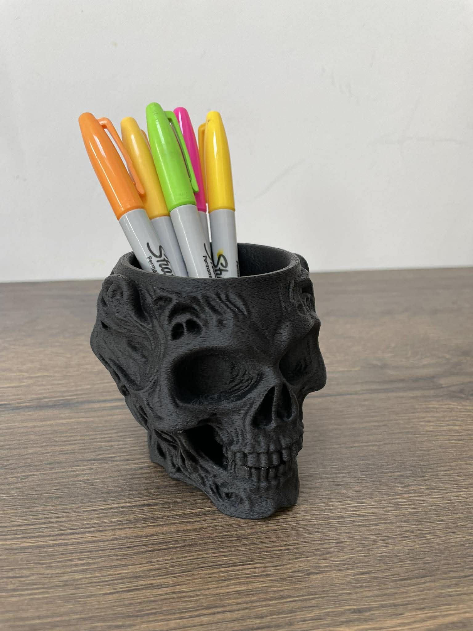 3D Printed Skull Pen Holder