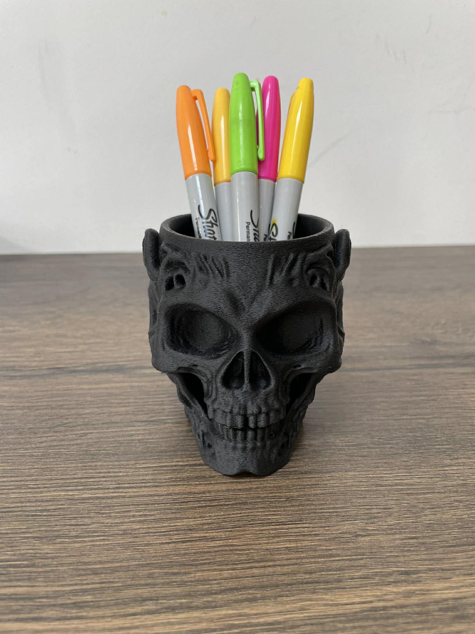 3D Printed Skull Pen Holder