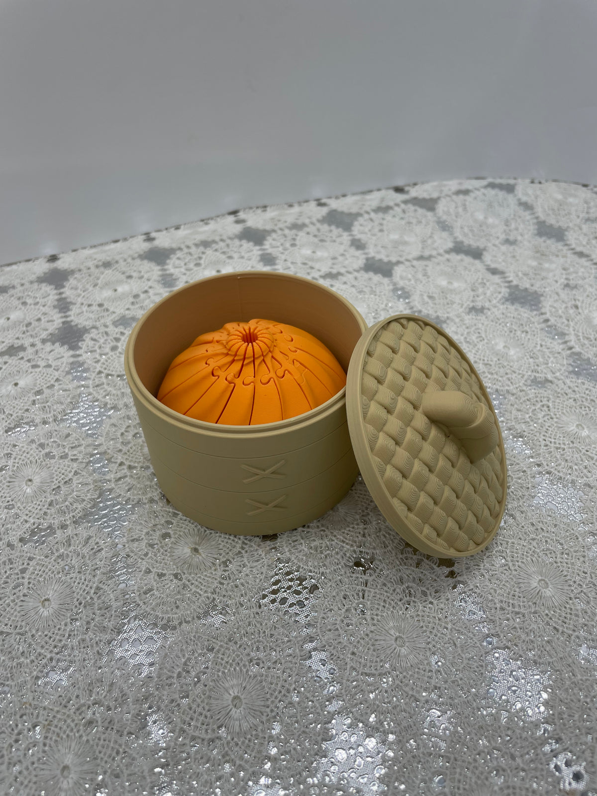 3D printed twist fidget Dumpling with box