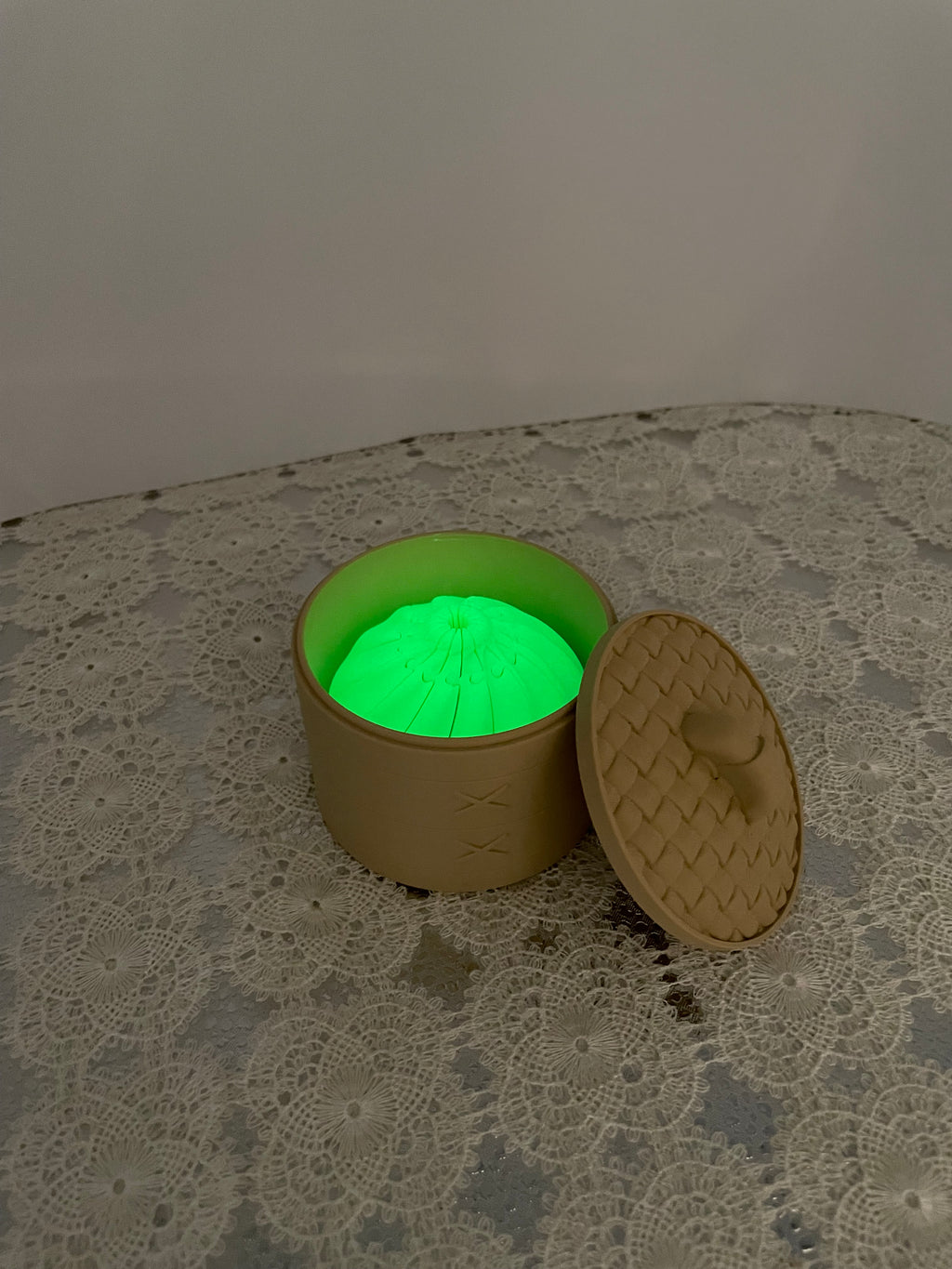 3D printed twist fidget glow in the dark with box